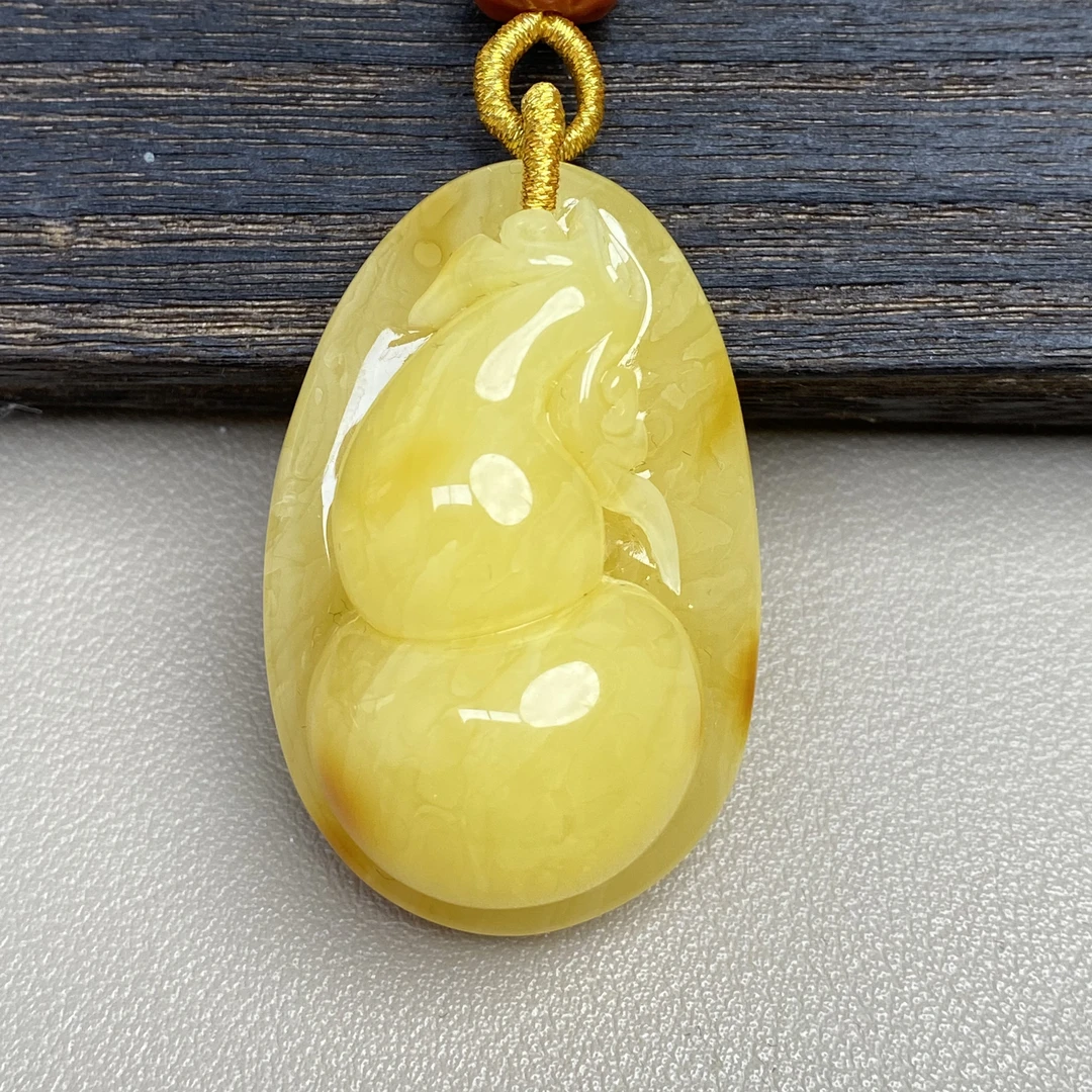 10.74克43×27.7×18.3毫米天然鸡油黄蜜蜡葫芦吊坠无事牌平安扣
