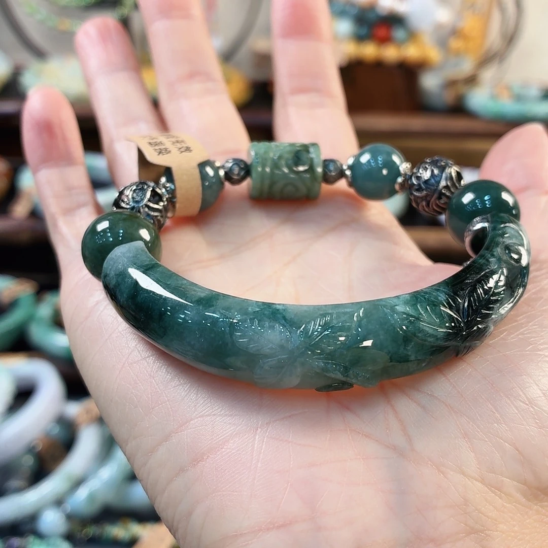 恩***吖翡翠未镶嵌手链手串