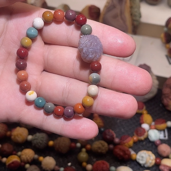 未镶嵌手串石英质玉（阿拉善玉）