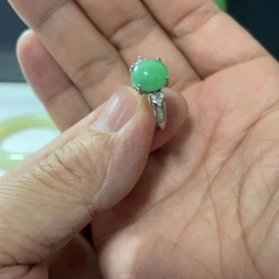 是****翡翠银S925镶嵌戒指缅绿