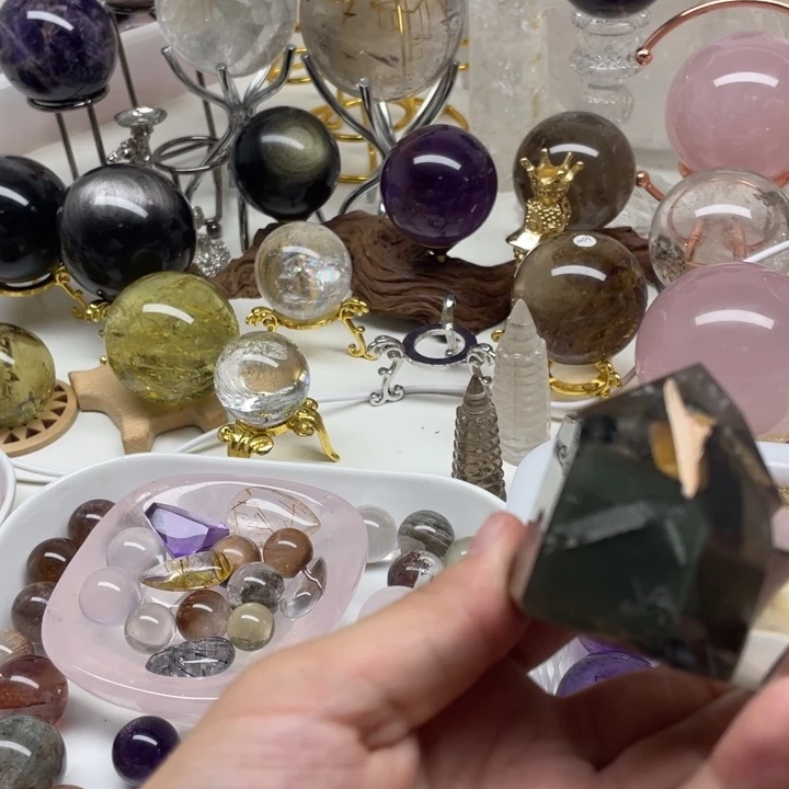 水晶未镶嵌珠宝半成品