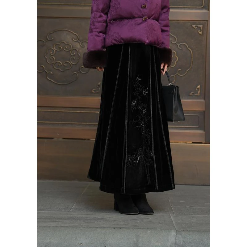 【汗明月】新中式丝绒马面裙竹叶飘片重工提花气质半裙MCFBQ1362