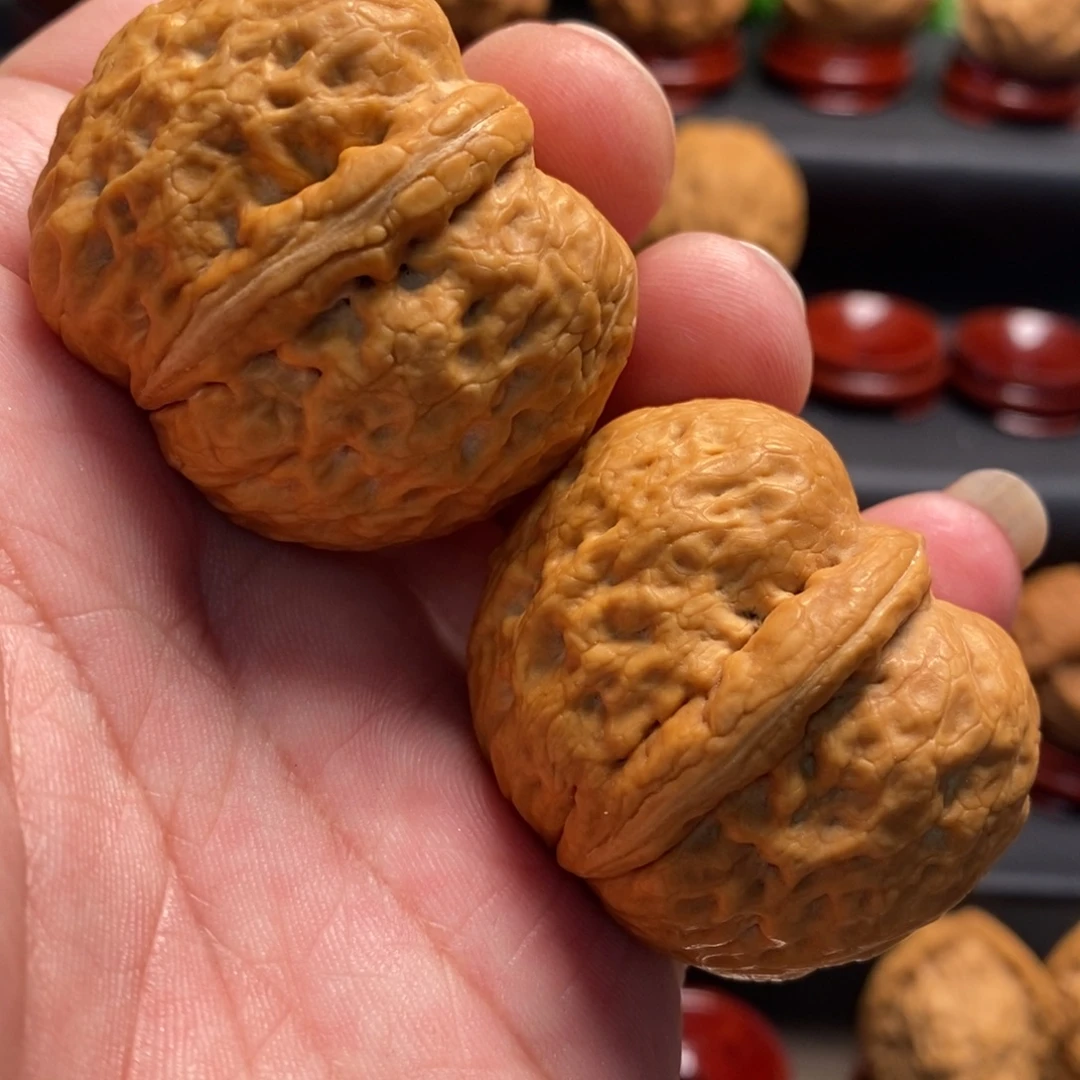 文玩核桃吊坠炸二元宝43尺