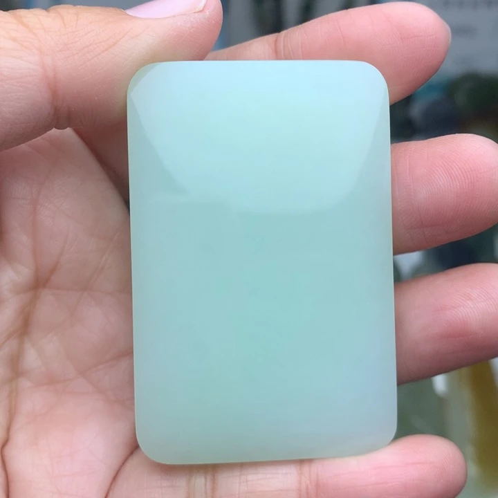 南***适和田玉未镶嵌颈饰