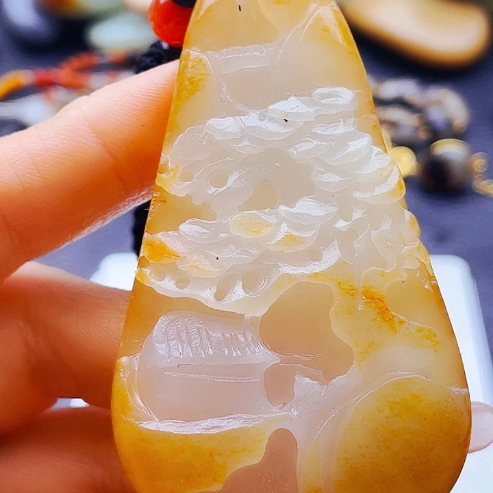 和田玉未镶嵌颈饰