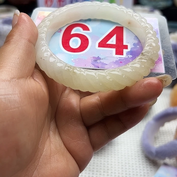 石英岩玉手镯未镶嵌