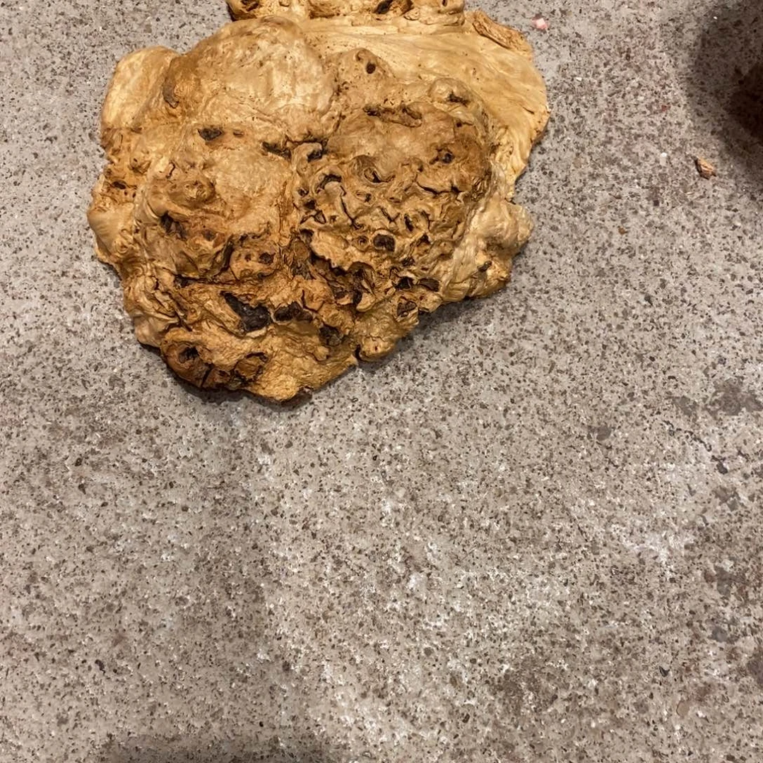 博***卡荔枝木随形加工一个