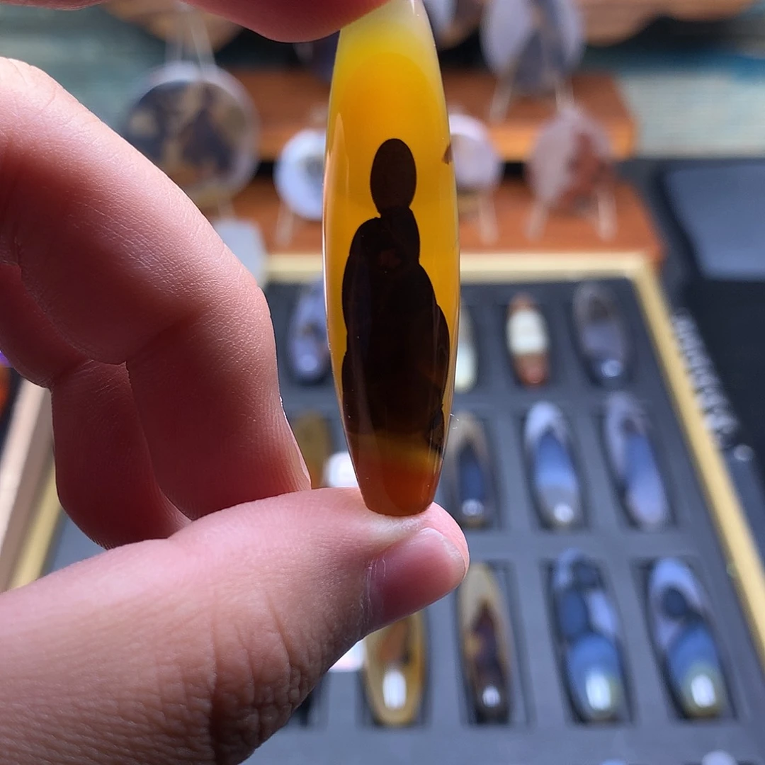 玛瑙/玉髓颈饰未镶嵌