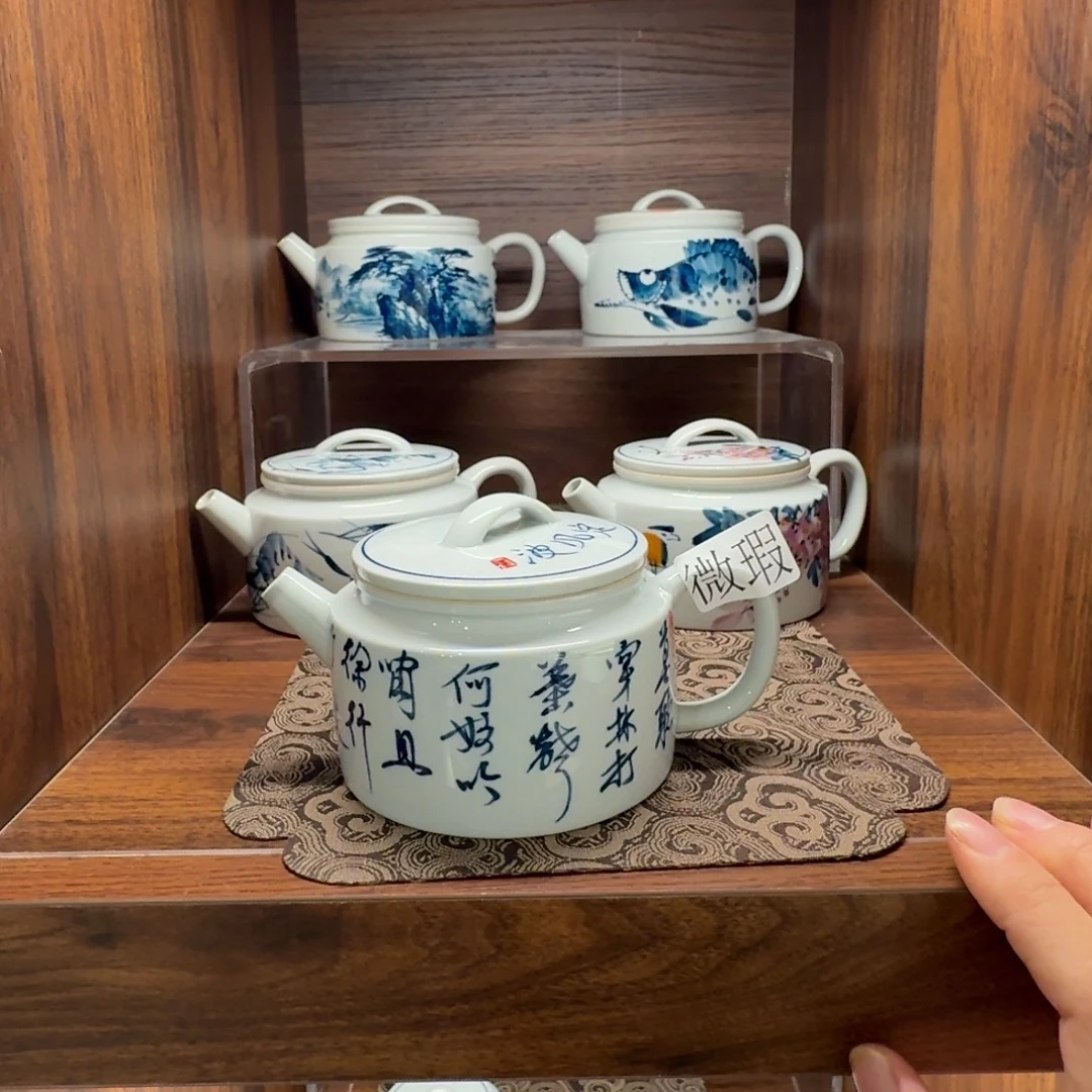 釉下手绘茶具微瑕