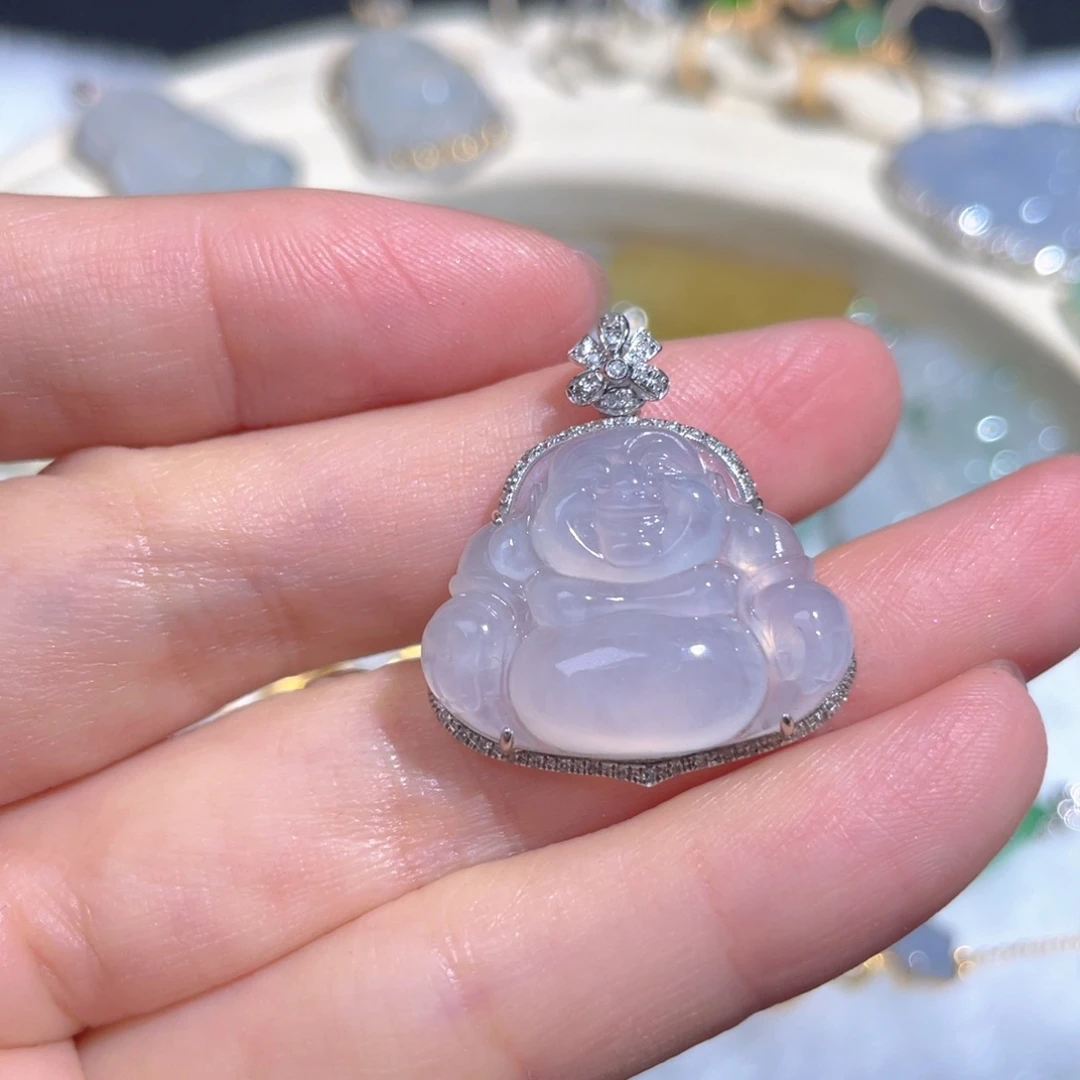 翡翠颈饰18K金镶嵌翡翠