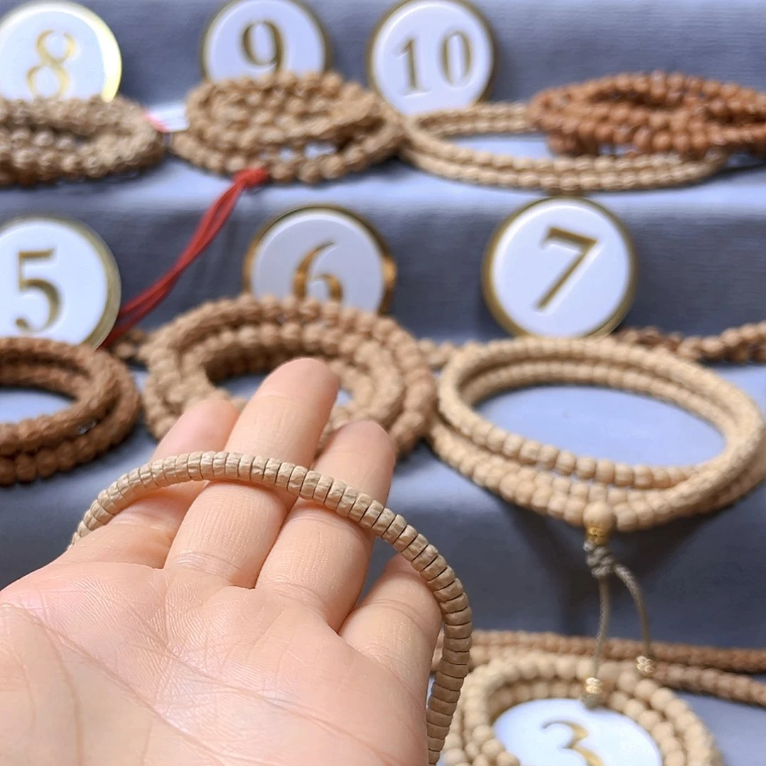 柏香籽/百香籽手串画*猪