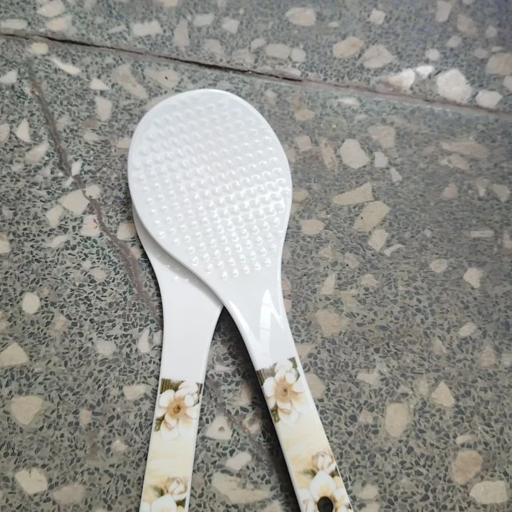 瓷片陶瓷盘子碗啥都有