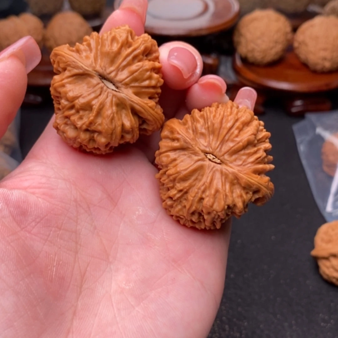 【闪购商品】文玩核桃把件南疆40