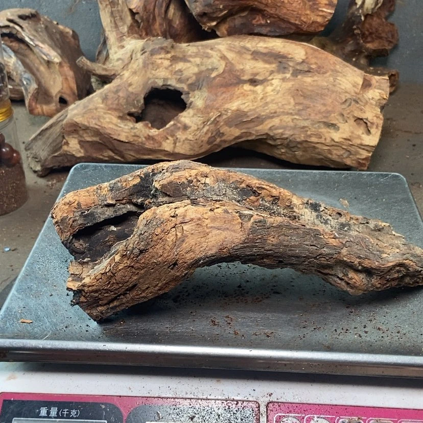 【闪购商品】黄花梨/降香黄檀D***s