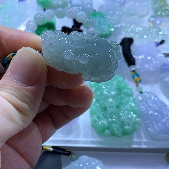 翡翠未镶嵌颈饰天然翡翠A货吊坠