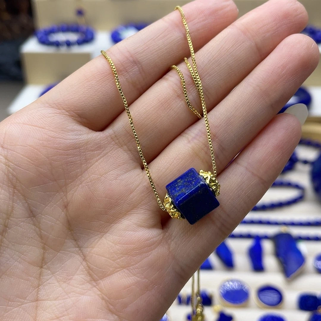 未镶嵌青金石吊坠方糖不做证书