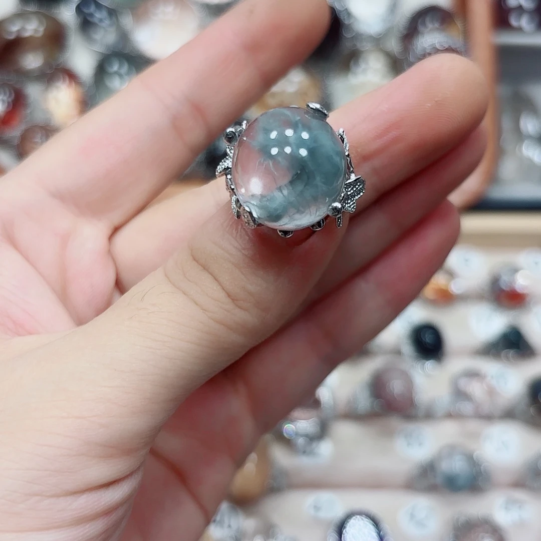 多***安未镶嵌颈饰水晶水晶