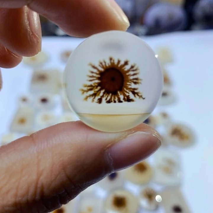 一***田玛瑙/玉髓未镶嵌珠宝半成品