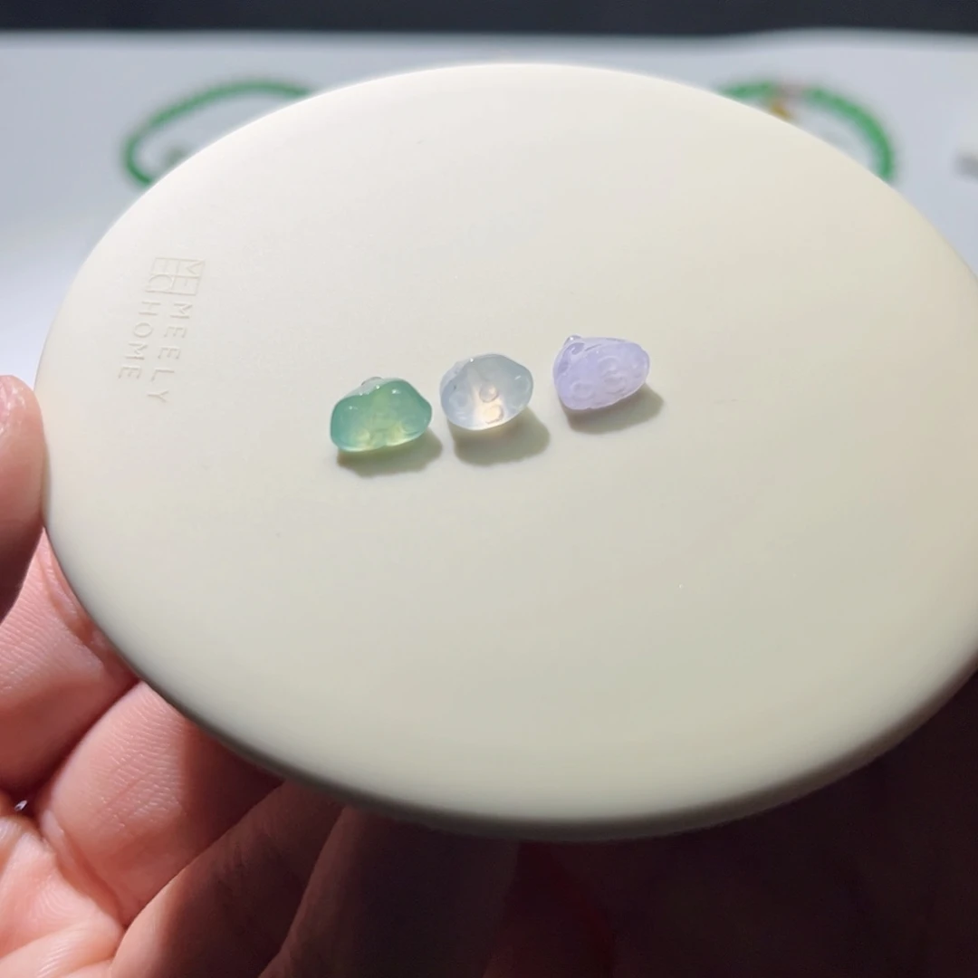 散珠翡翠多样性发一颗