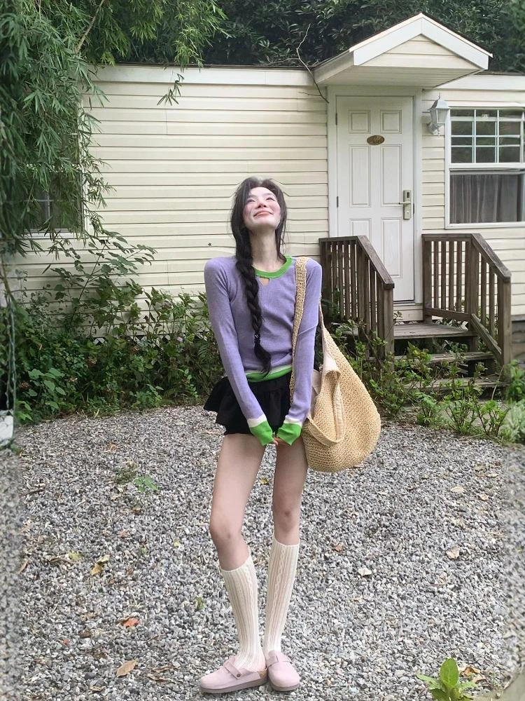 多巴胺穿搭气质短款针织衫撞色拼接紫色长袖套头上衣半身裙两件套