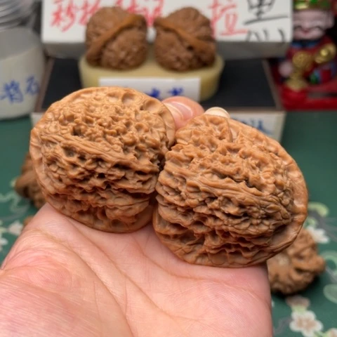【闪购商品】把件文玩核桃45南疆石