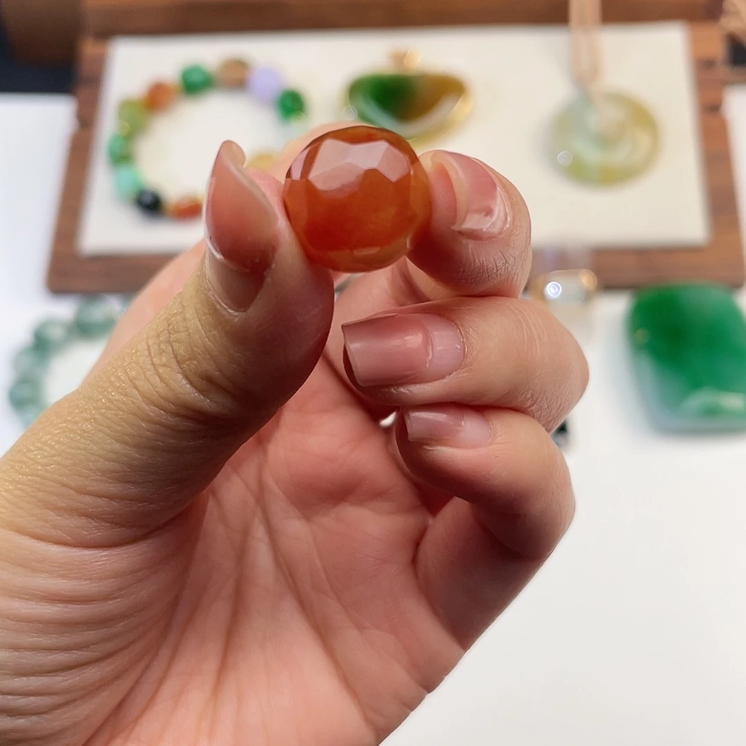 翡翠散珠冰种红翡单珠