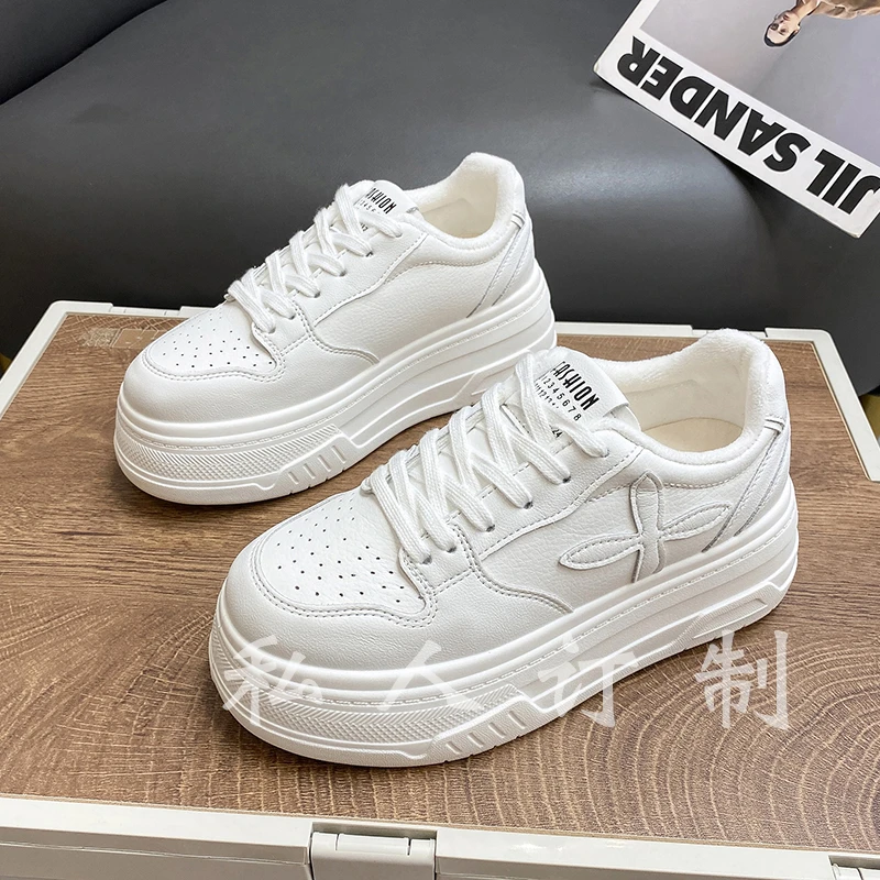 2025春秋季厚底增高小白鞋时尚经典百搭潮流学生超轻软底舒适运动