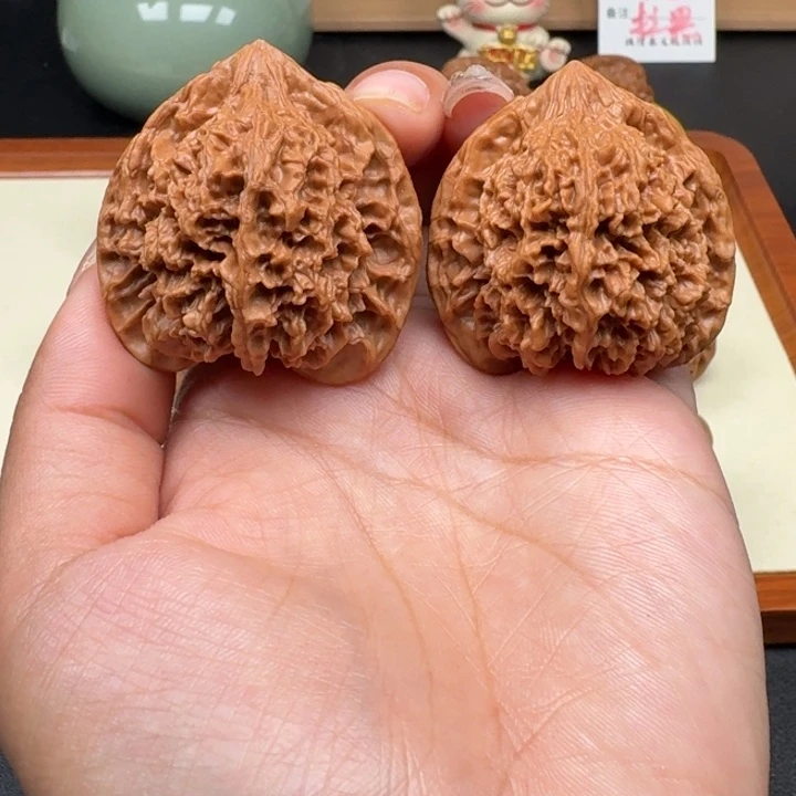 文玩核桃把件满天星全品42