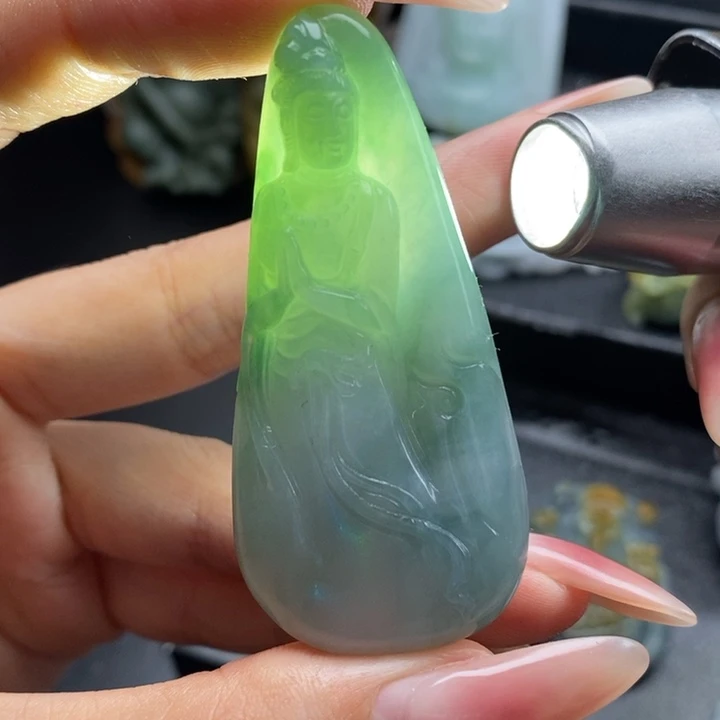 定制翡翠未镶嵌观音