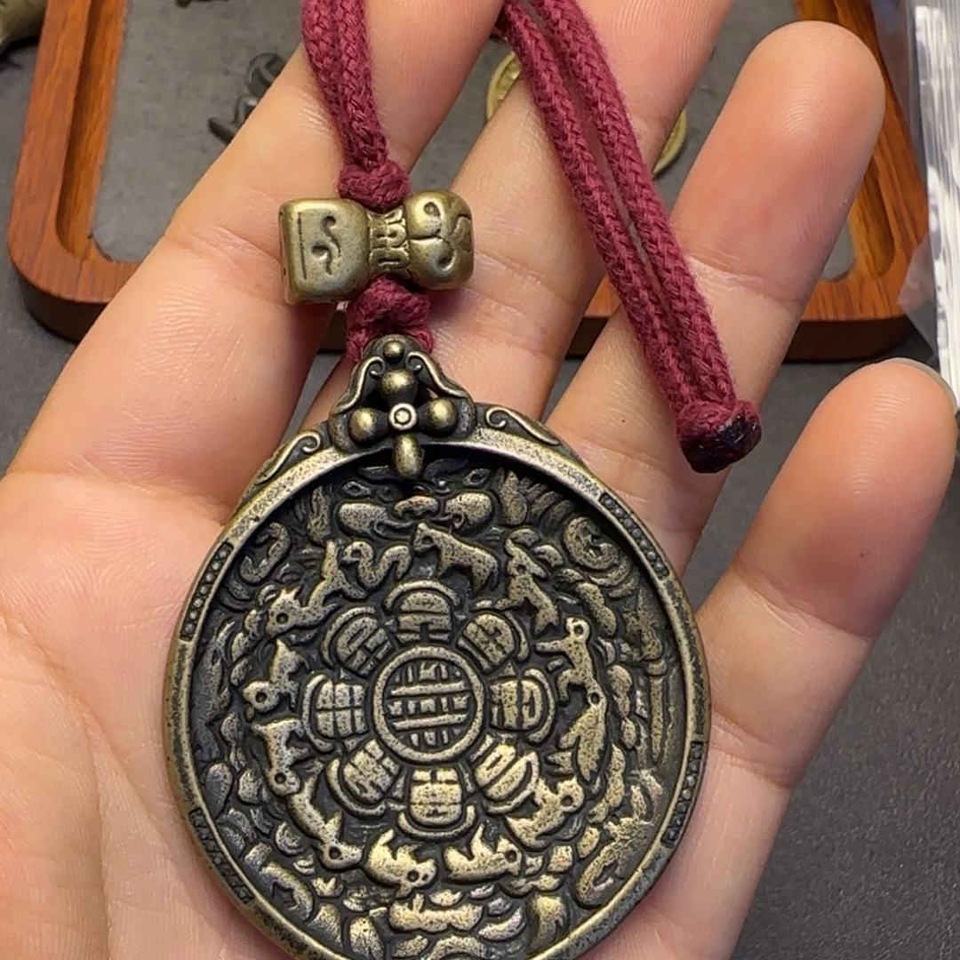 金***少泥塑藏传牌子…………