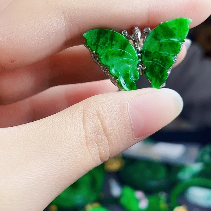 翡翠银S925镶嵌颈饰多样性