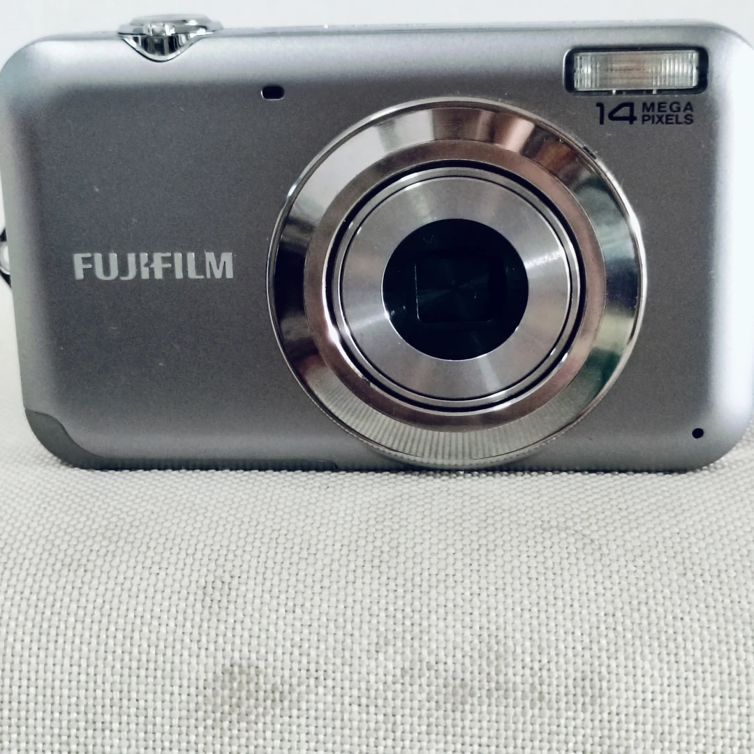 95新 Fujifilm/富士 富士JV155.1400万像素3倍变焦配件齐全no退换