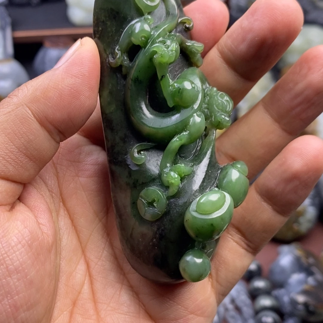 和田玉未镶嵌挂件