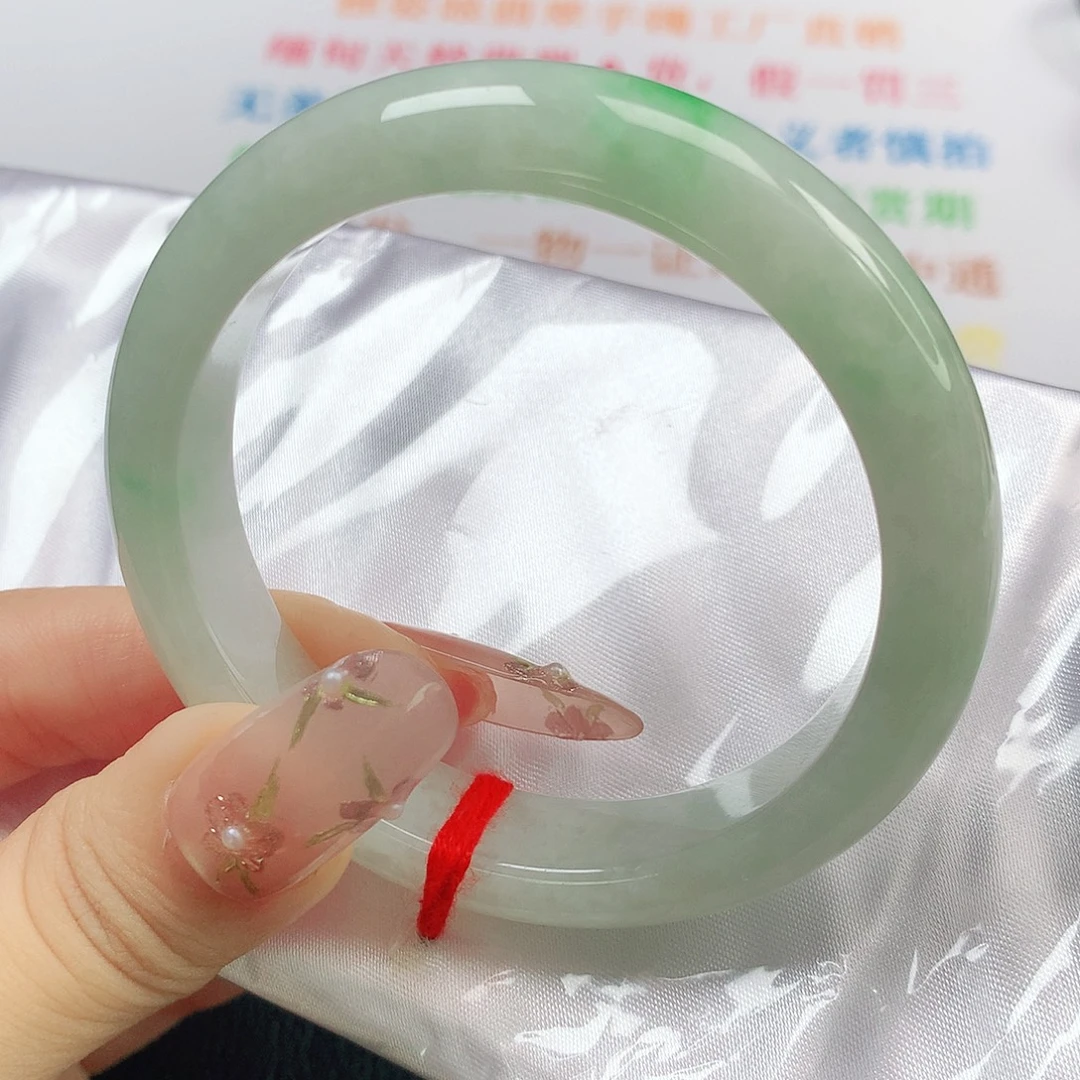 翡翠未镶嵌手镯1589