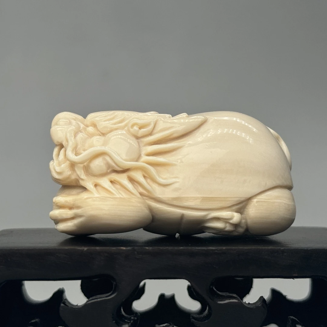 DEZHI/德志【清仓促销】43.8g龙龟49*33*25mm天然猛犸牙手把件P493