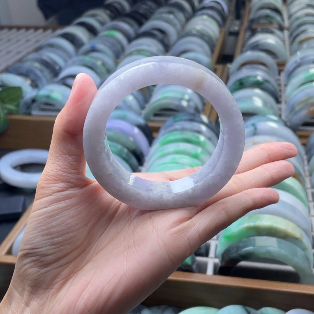 定制翡翠未镶嵌翡翠手镯