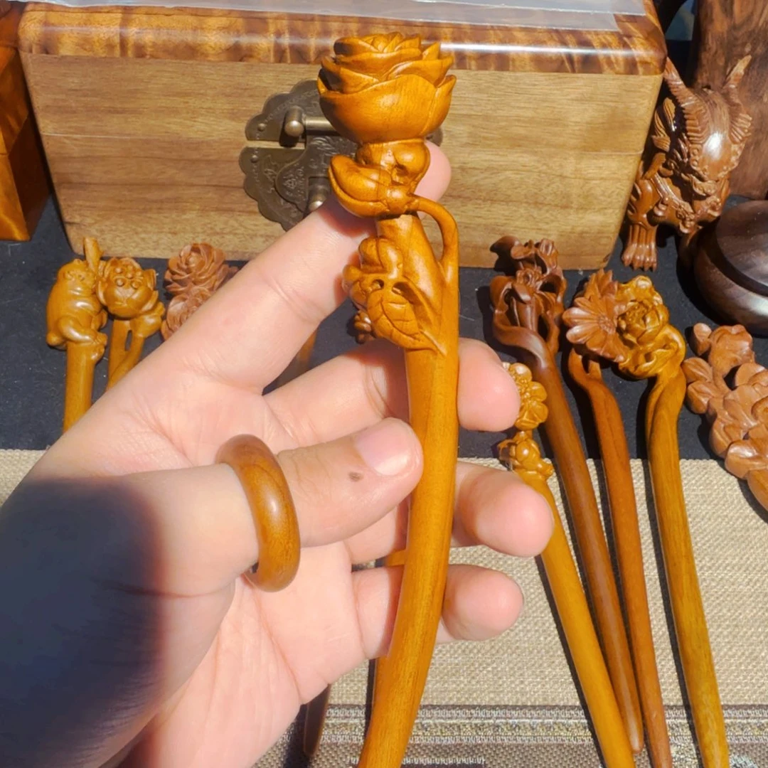 楠木（金丝楠）其他冬**B立体玫瑰花一弯金丝楠木