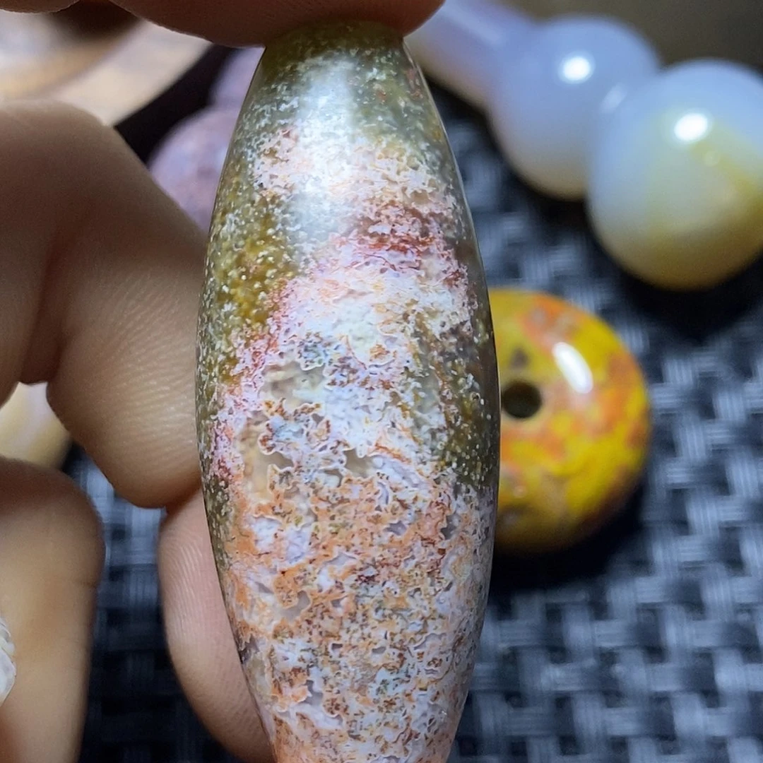 别***闹玛瑙/玉髓未镶嵌颈饰