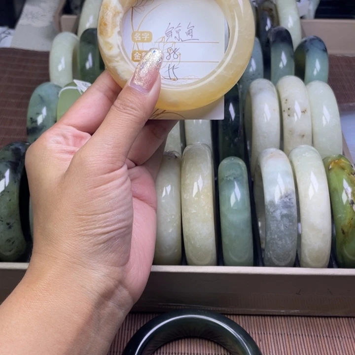 五***鱼蛇纹石玉未镶嵌手镯