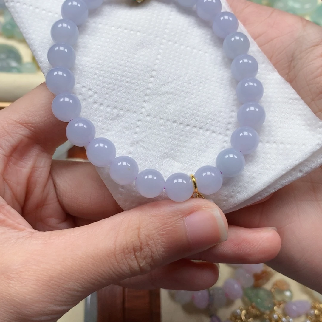 翡翠未镶嵌颈饰是