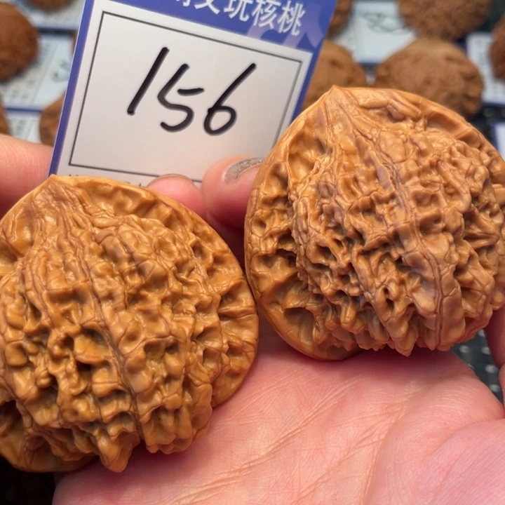 桃核把件53官帽156。。。