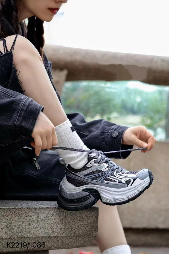 女鞋，特卖付备注提供编号