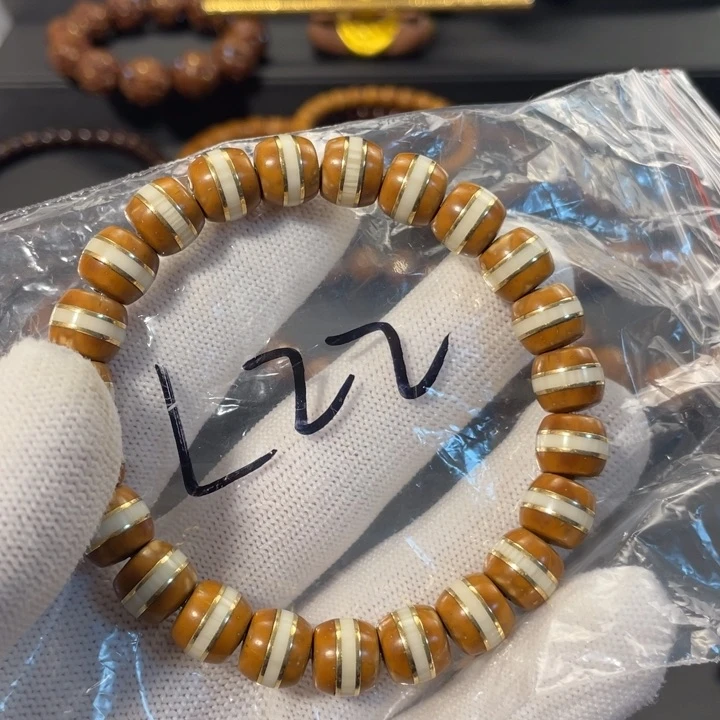紫金鼠手串10×9长毛腰带一线天L22
