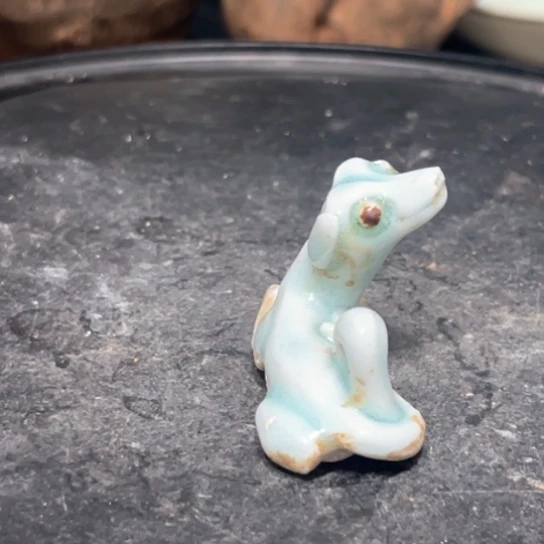 摆件张*虎白釉青瓷一个没有纹