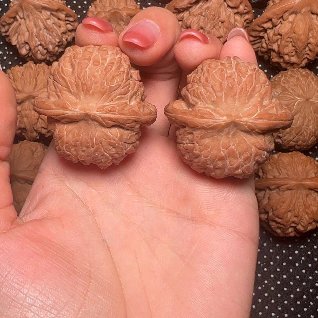 向***进核桃手串/手链雪麒麟40