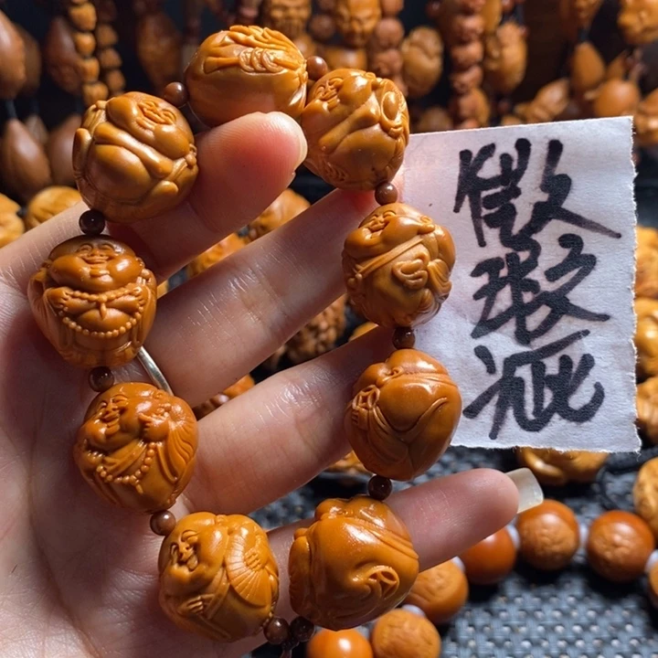 吊坠橄榄核微上色