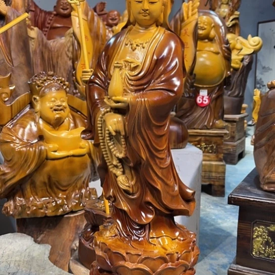 闯***王香樟木雕刻人物摆件