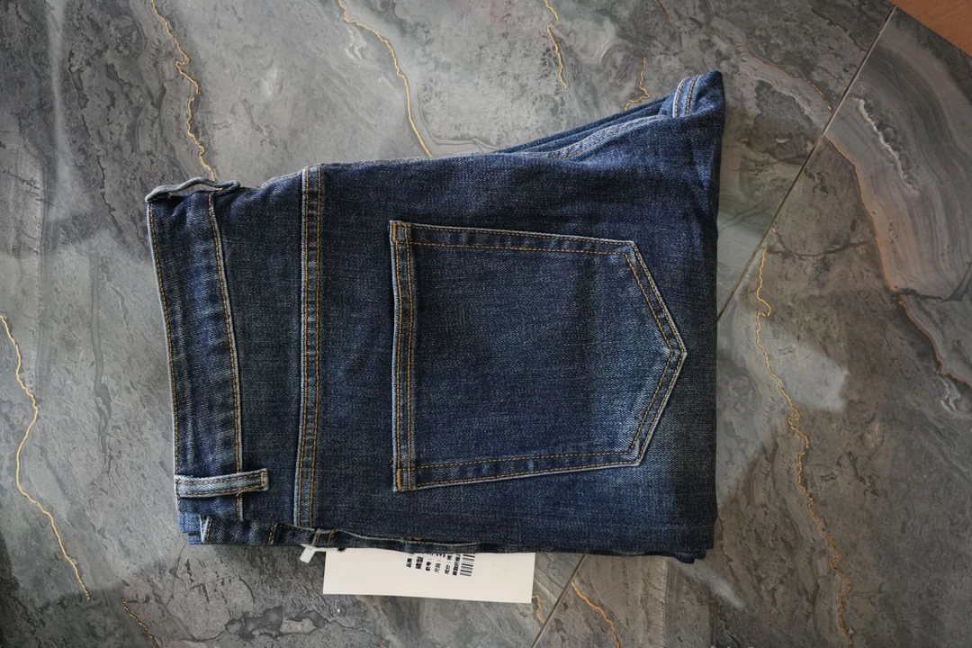 时尚男士小脚牛仔裤