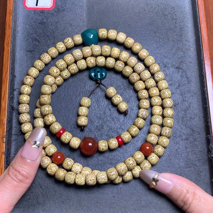 星月菩提吊坠菩提