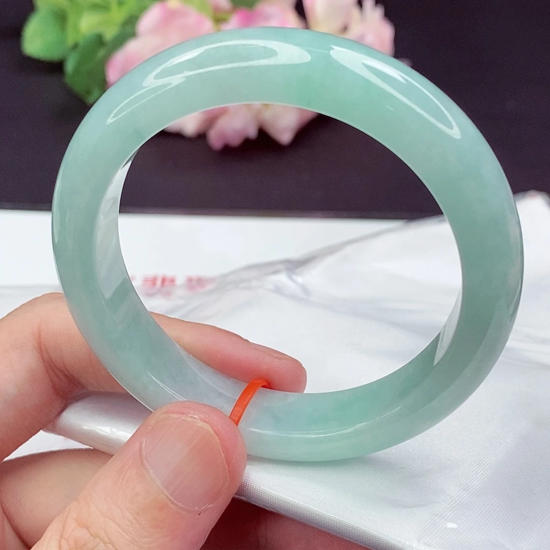 翡翠未镶嵌手镯57圈